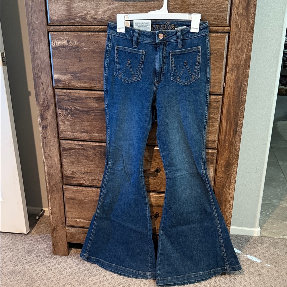 Wrangler retro bell bottom jeans